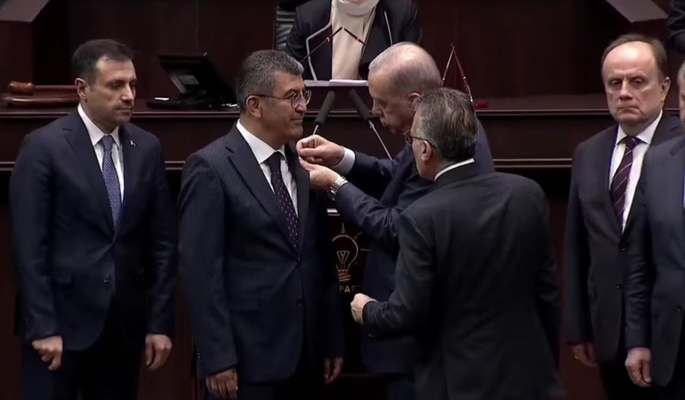 Gelecek Partisi Konya Milletvekili Hasan Ekici AK Parti’ye Katıldı