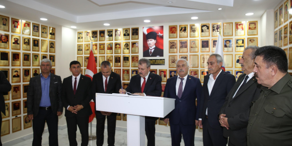 Mustafa Destici:Terörü nasıl ezmişsek güvenlik korucularımıza saldıranları da ezmesini biliriz.