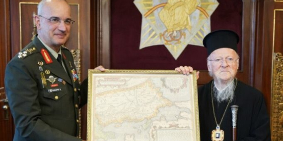Yunan Genelkurmay Başkanı’ndan Fener Rum Patriği’ne Skandal Harita Hediyesi