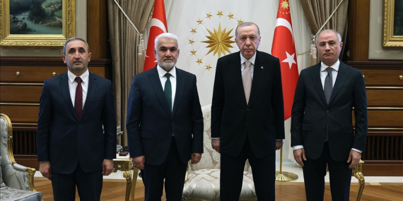 Cumhurbaşkanı Erdoğan, HÜDA PAR Genel Başkanı Zekeriya Yapıcıoğlu’nu kabul etti