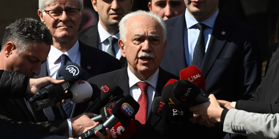 Doğu Perinçek: “Silahlar ve Bırakan Vatandaşlarımız Türkiye’ye Gerekli”