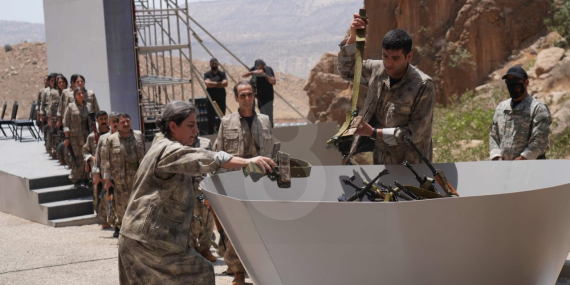 Süleymaniye’de bir grup PKK’lı terörist silahlarını bıraktı