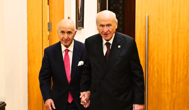 CHP Eski Başkanı Hikmet Çetin: “CHP-MHP Koalisyonu Çok Başarılı Olur”