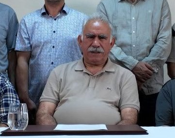 Teröristbaşı Abdullah Öcalan,”umut hakkı” talep etti.