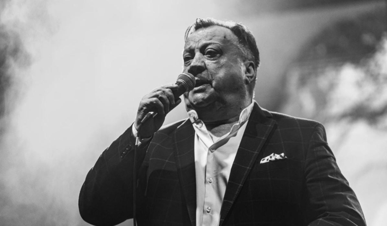 Efsane Boşnak şarkıcı Halid Beslic vefat etti.