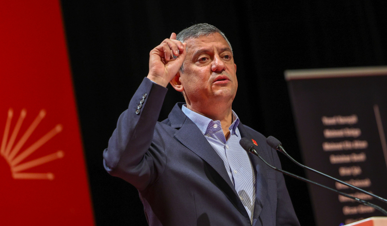 Özgür Özel’den üç günlük milli yas çağrısı