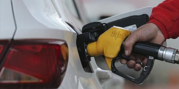 Bu gece yarısı itibarıyla motorine 2.07 TL zam bekleniyor.